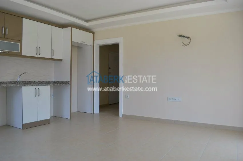 Purchase Новые апартаменты с видом на море в центре Махмутлара 4 