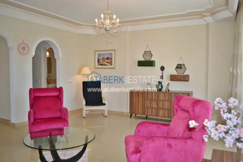 Purchase 2+1 apartment on the main street in Mahmutlar 10 