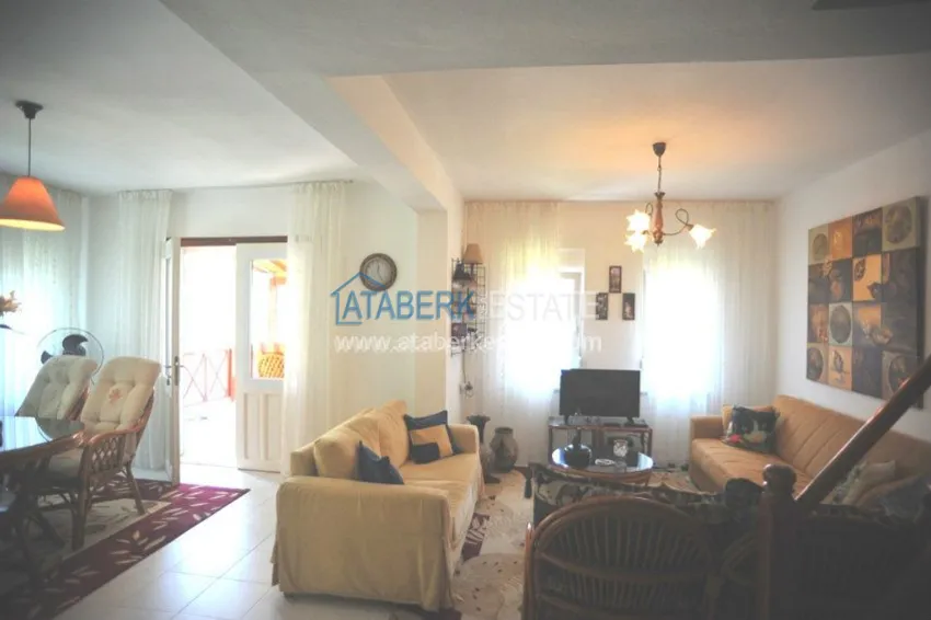 Purchase  Вилла в районе Демирташ всего в 300 метрах от Средиземного моря. 3 