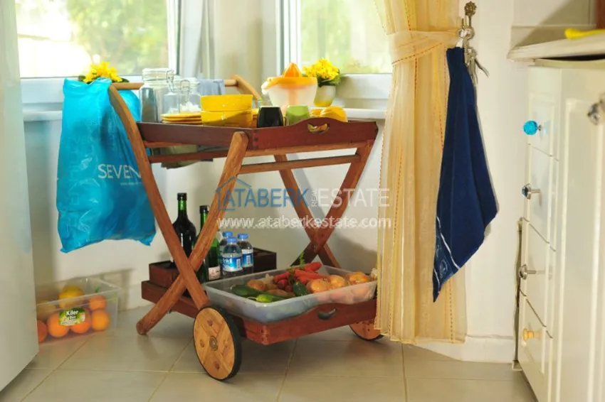 Purchase  Вилла в районе Демирташ всего в 300 метрах от Средиземного моря. 11 