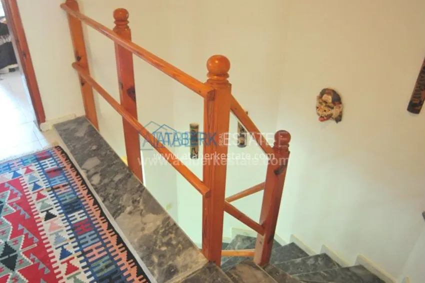 Purchase  Вилла в районе Демирташ всего в 300 метрах от Средиземного моря. 38 