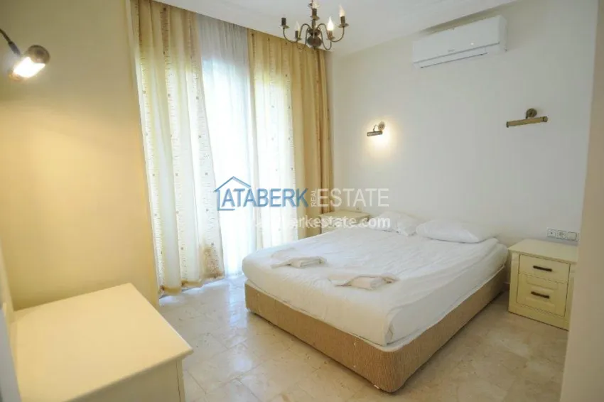 Purchase Вилла 3+1 от собственника в известном комплексе Голдсити 11 