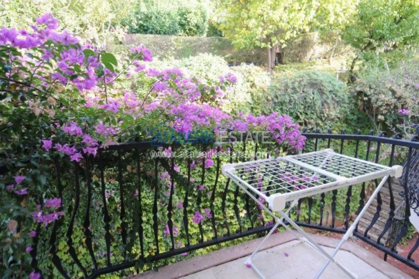 Purchase Furnished three-bedroom villa in Gold City 7 