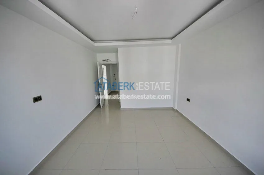 Purchase  Просторные апартаменты в потрясающим видом на море и горы. 10 