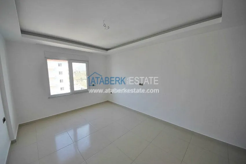 Purchase  Просторные апартаменты в потрясающим видом на море и горы. 11 