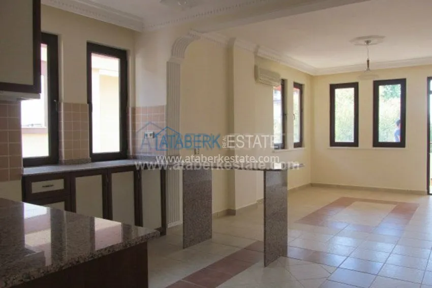 Purchase  Трехкомнатная квартира в европейском районе Оба. 6 