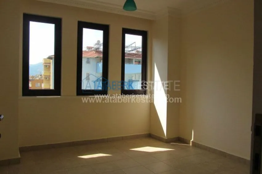 Purchase  Трехкомнатная квартира в европейском районе Оба. 8 