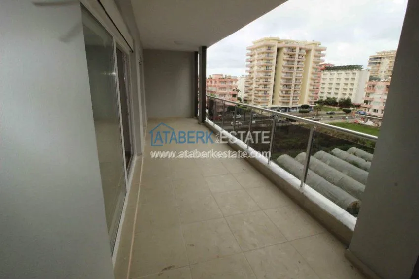 Purchase  Three-bedroom apartment in Oba 7 