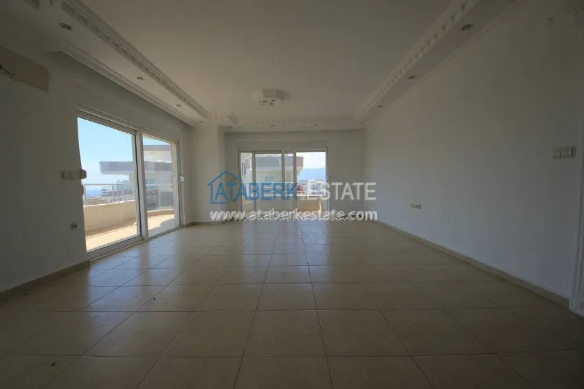 Purchase  Spacious 2+1 apartment in Mahmutlar 4 