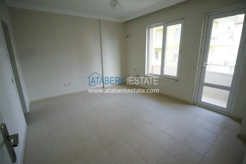 Purchase  Трехкомнатная квартира в комплексе с бассейном в центре Алании. 1 