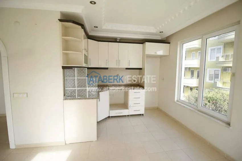 Purchase  Трехкомнатная квартира в комплексе с бассейном в центре Алании. 2 