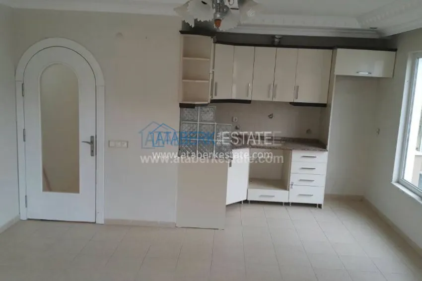 Purchase  Трехкомнатная квартира в комплексе с бассейном в центре Алании. 15 