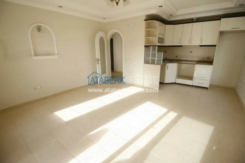 Purchase  Трехкомнатная квартира в комплексе с бассейном в центре Алании. 19 