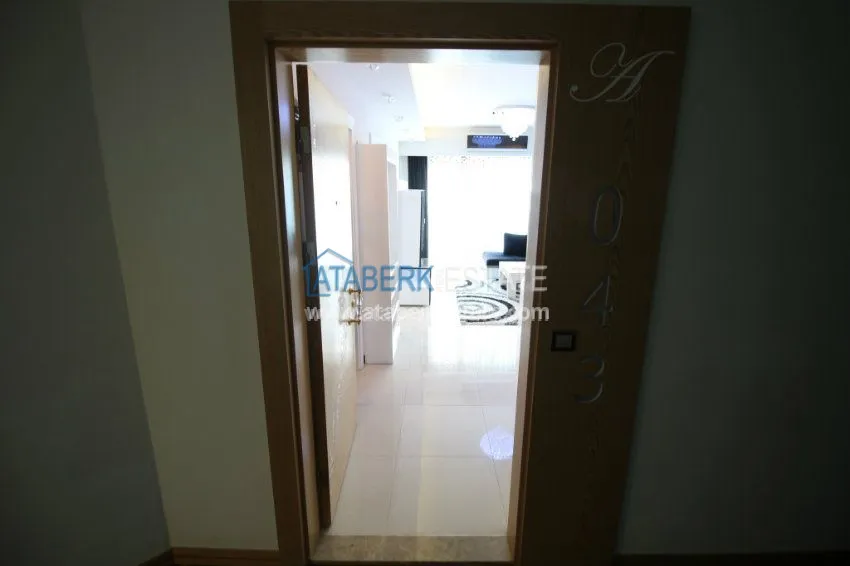 Purchase 1+1 apartment in a luxurious complex in Mahmutlar 1 