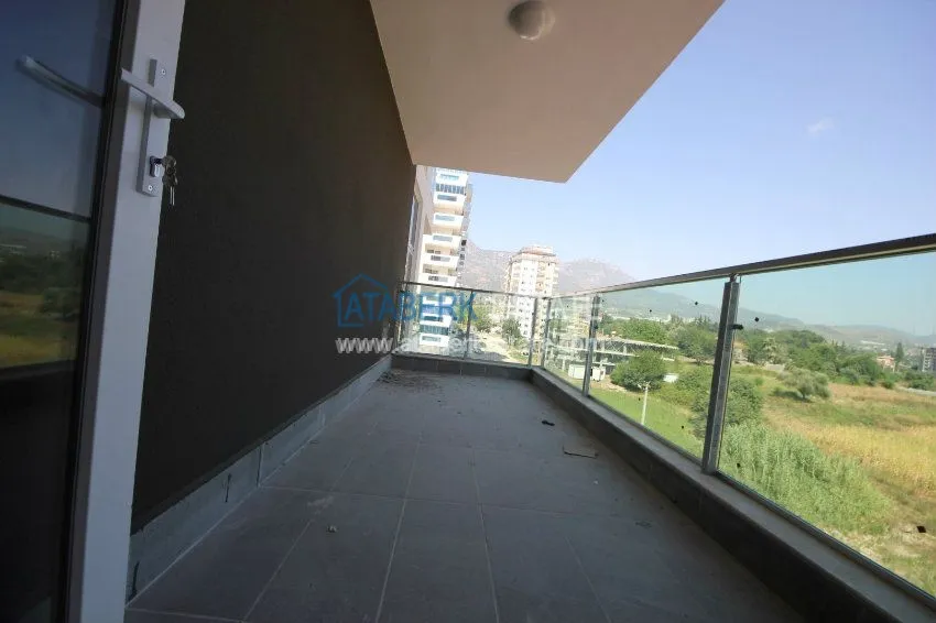 Purchase  1+1 apartment in famous Mahmutlar 7 