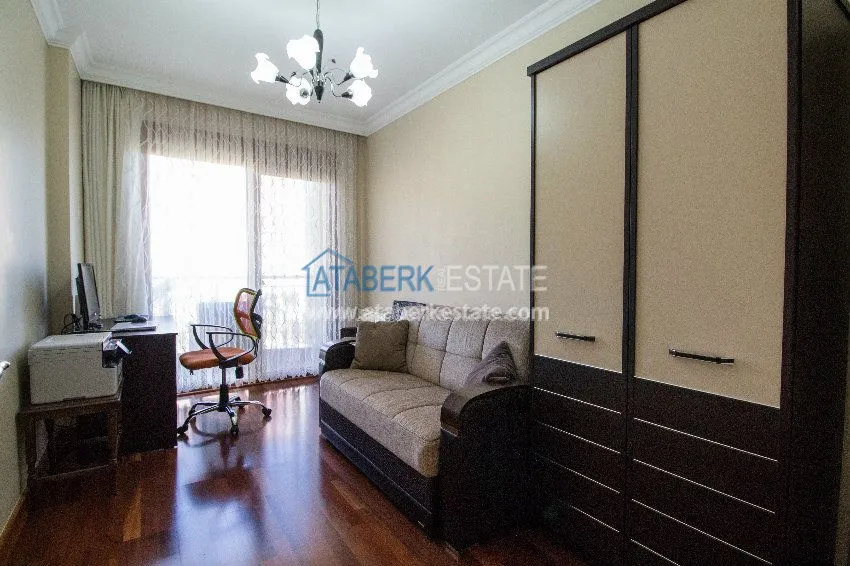 Purchase Spacious 3+1 apartment in a luxury complex in the center of Alanya 6 