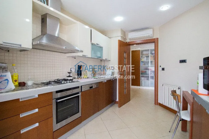 Purchase Spacious 3+1 apartment in a luxury complex in the center of Alanya 15 