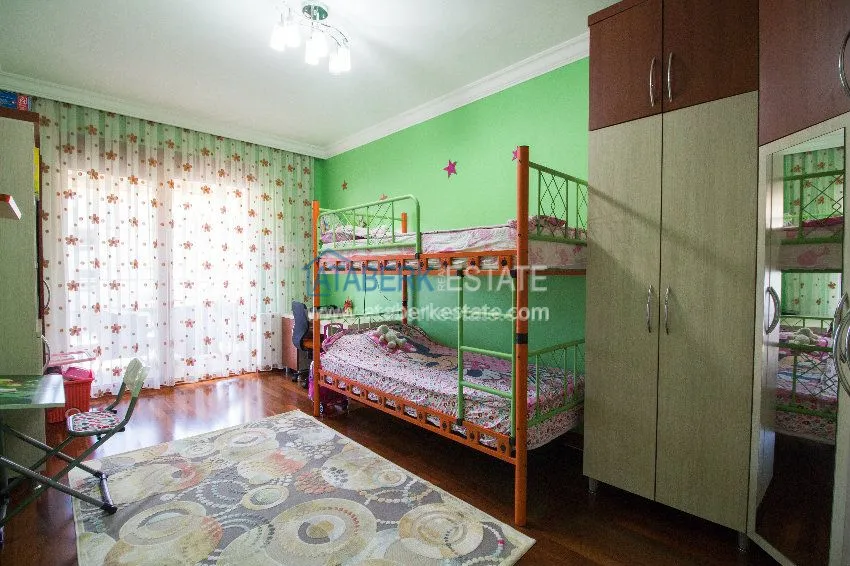 Purchase Spacious 3+1 apartment in a luxury complex in the center of Alanya 25 