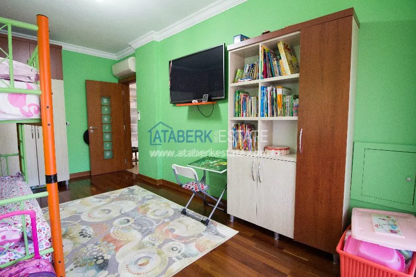 Purchase Spacious 3+1 apartment in a luxury complex in the center of Alanya 27 