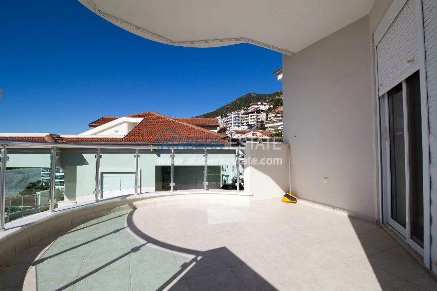 Purchase  Cleopatra beach 3 bedroom apartment with sea view 9 