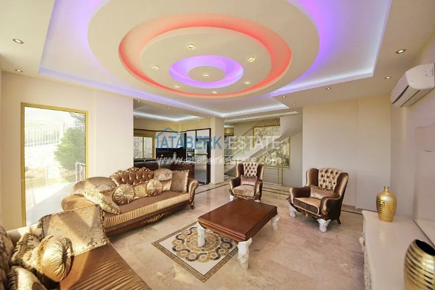 Purchase  Villa with stunning views in Kargicak 5 