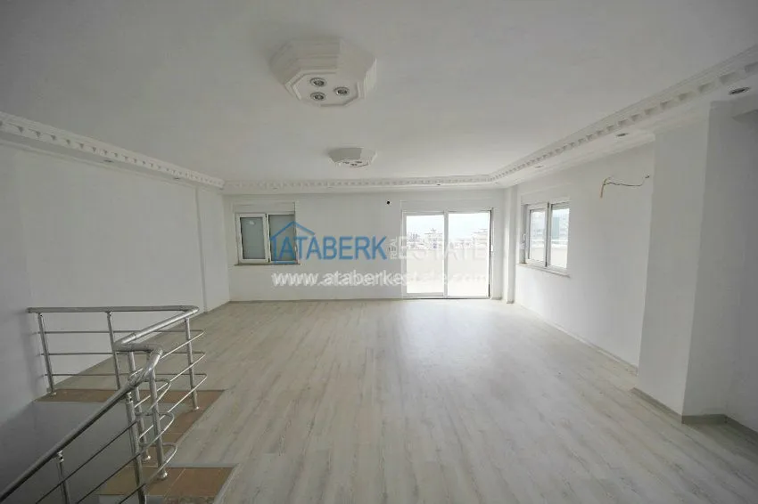 Purchase  Дуплекс с 5 комнатами в районе Махмутлар 16 