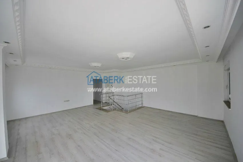 Purchase  Дуплекс с 5 комнатами в районе Махмутлар 17 