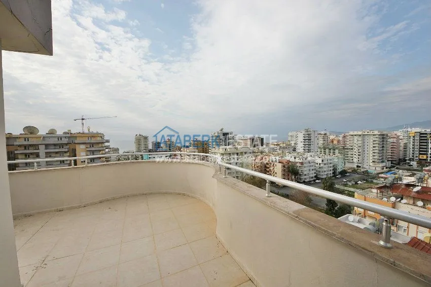 Purchase  Дуплекс с 5 комнатами в районе Махмутлар 23 