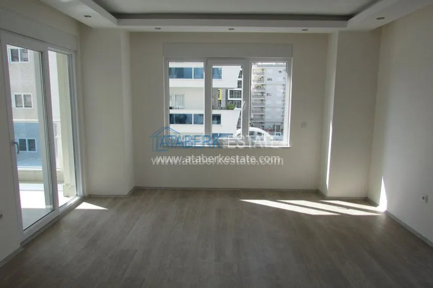 Purchase  Трехкомнатная квартира в новом доме 250 метров от моря. 4 