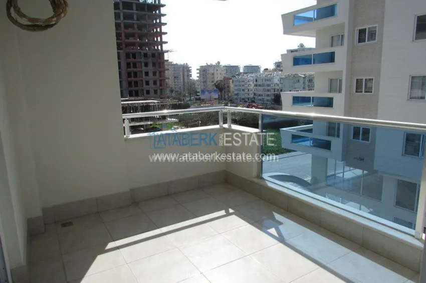 Purchase  Трехкомнатная квартира в новом доме 250 метров от моря. 5 