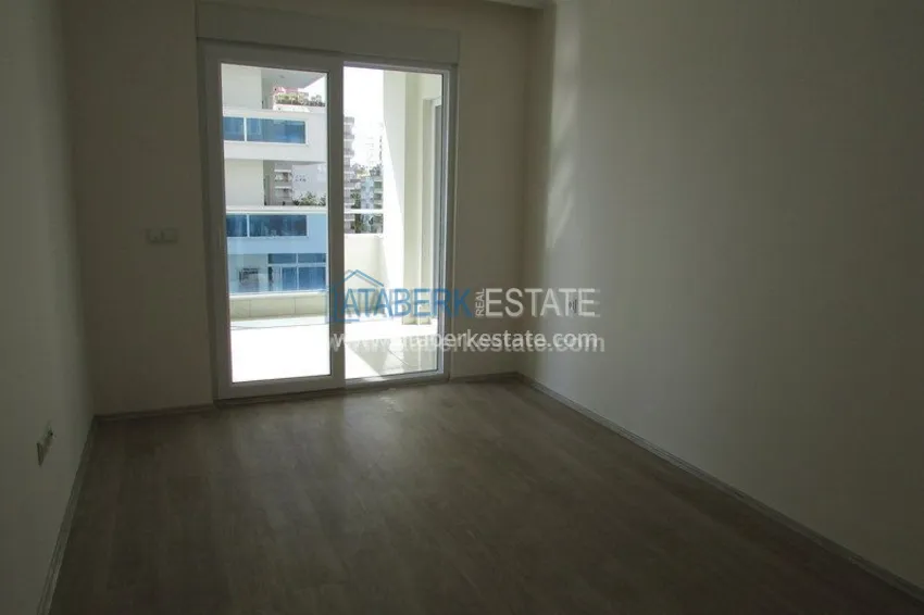 Purchase  Трехкомнатная квартира в новом доме 250 метров от моря. 7 