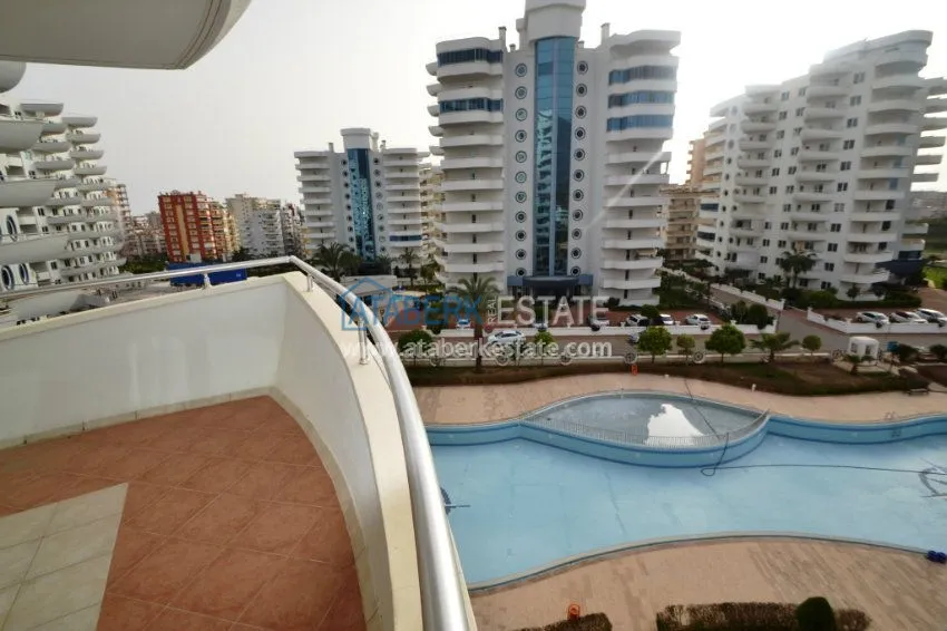 Purchase  Furnished 2+1 apartment from the owner in a complex with a large territory and infrastructure 5 