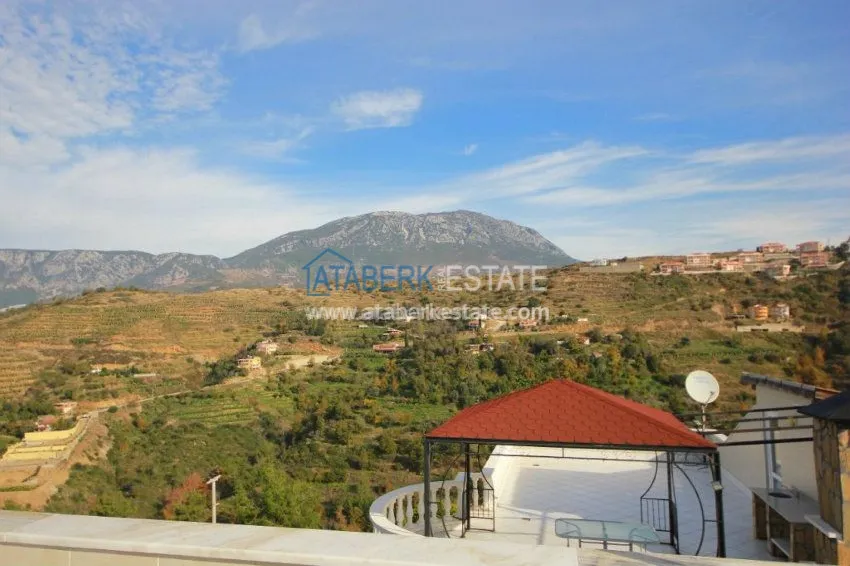 Purchase Вилла с собственным бассейном и 4 спальнями в районе Махмутлар. 4 