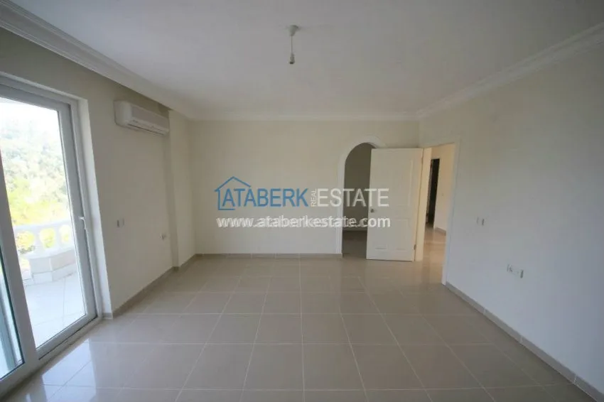 Purchase Вилла с собственным бассейном и 4 спальнями в районе Махмутлар. 15 