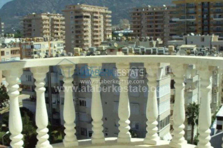 Purchase  Furnished penthouse with an area of 250 sq.m. in the center of Mahmutlar 12 
