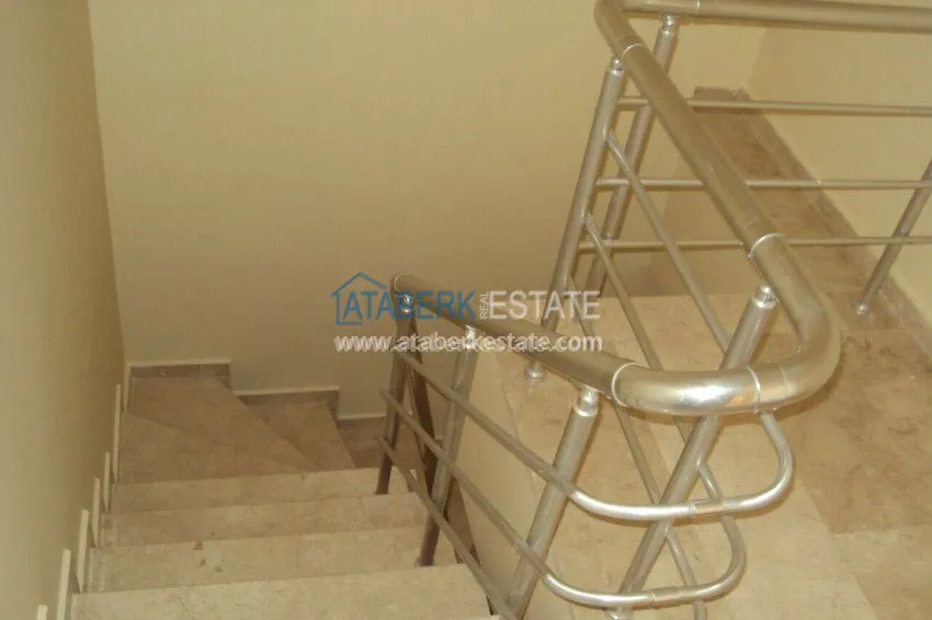 Purchase  Furnished penthouse with an area of 250 sq.m. in the center of Mahmutlar 25 