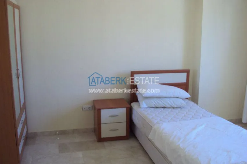 Purchase  Furnished penthouse with an area of 250 sq.m. in the center of Mahmutlar 27 