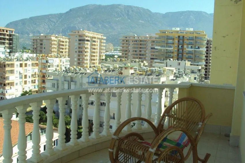 Purchase  Furnished penthouse with an area of 250 sq.m. in the center of Mahmutlar 31 