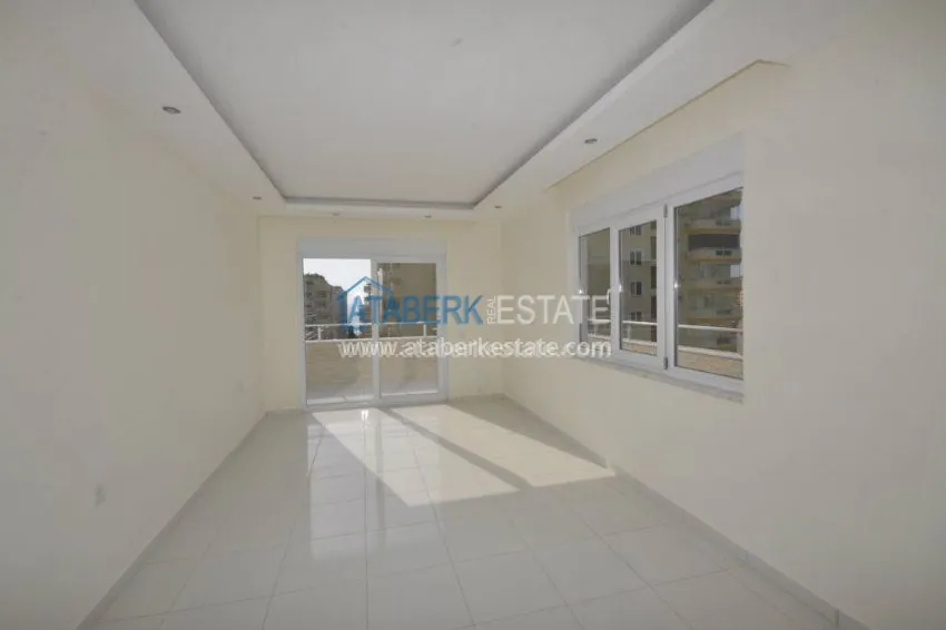 Purchase ComplexApartments from the developer in the center of Mahmutlar 12 