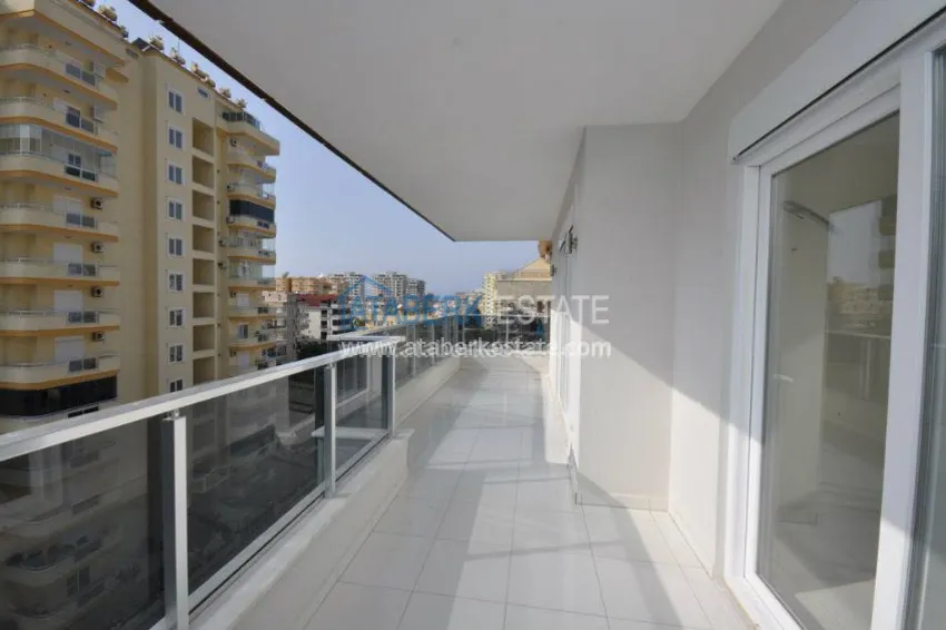 Purchase ComplexApartments from the developer in the center of Mahmutlar 13 