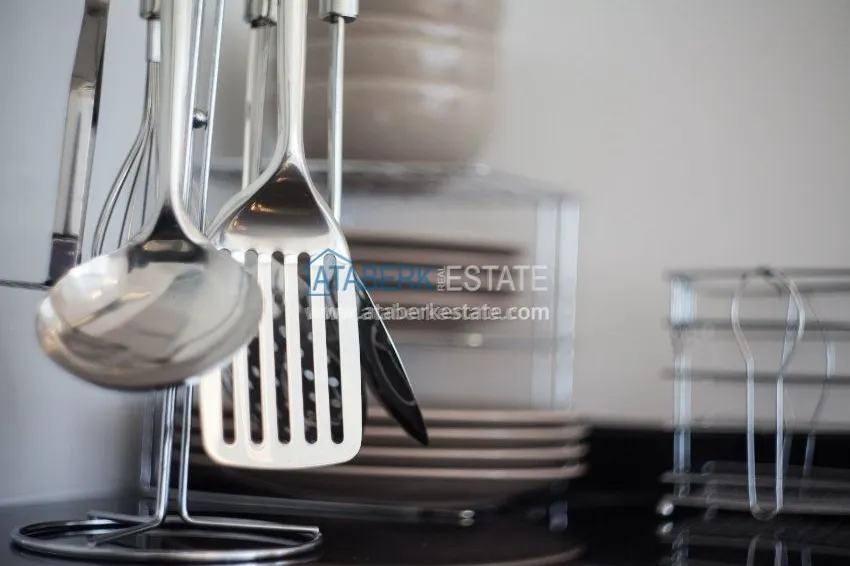 Purchase  1+1 apartment, located 50 meters from the sea in Oba center 22 