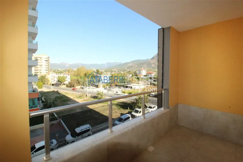 Purchase  Small, cozy apartment in a modern complex in Mahmutlar 11 