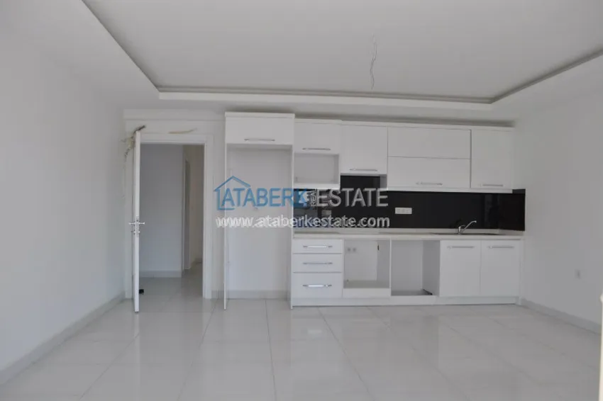 Purchase  Трехкомнатная квартира в современном комплексе Махмутлара 15 