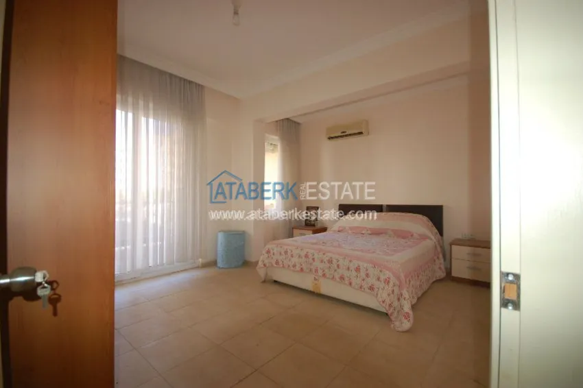 Purchase Меблированная просторная трехкомнатная квартира в комплексе с бассейном 20 