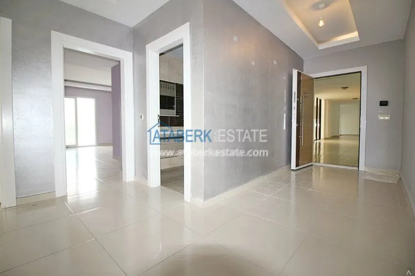 Purchase 2+1 apartment in a complex with the developed infrastructure in Mahmutlar 2 