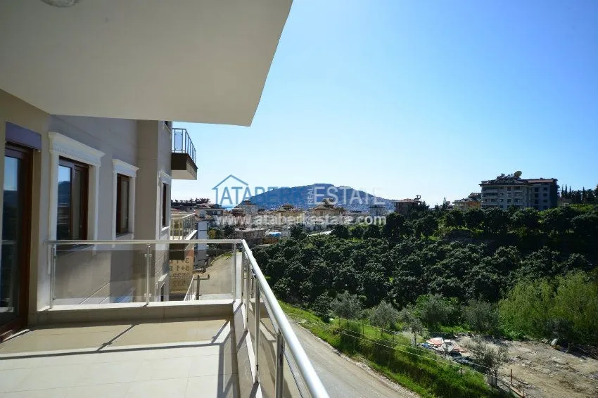 Purchase  Большая четырехкомнатная квартира 150 кв м. 11 