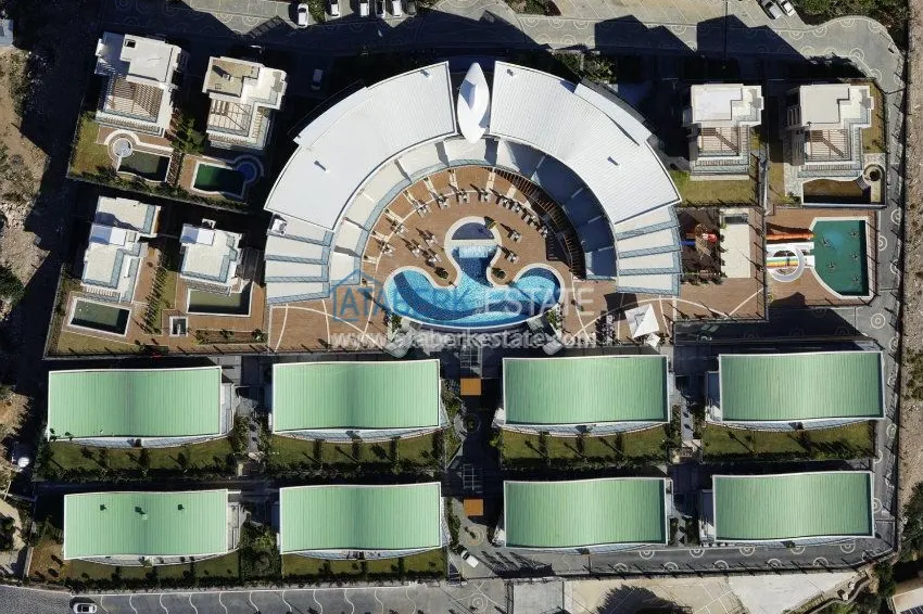 Premium complex with panoramic sea views 3