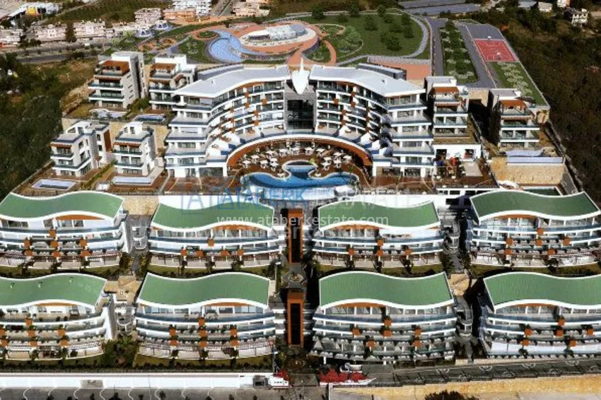 Premium complex with panoramic sea views 4