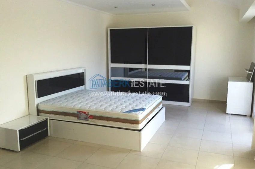 Квартира-дублекс в аренду с 5 спальнями в популярном комплексе Орион Сити 4