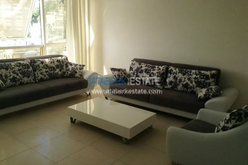 Квартира-дублекс в аренду с 5 спальнями в популярном комплексе Орион Сити 9